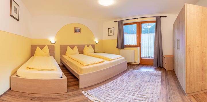 Landhaus Toni - Apartments & Ferienwohnung in Neustift im Stubaital