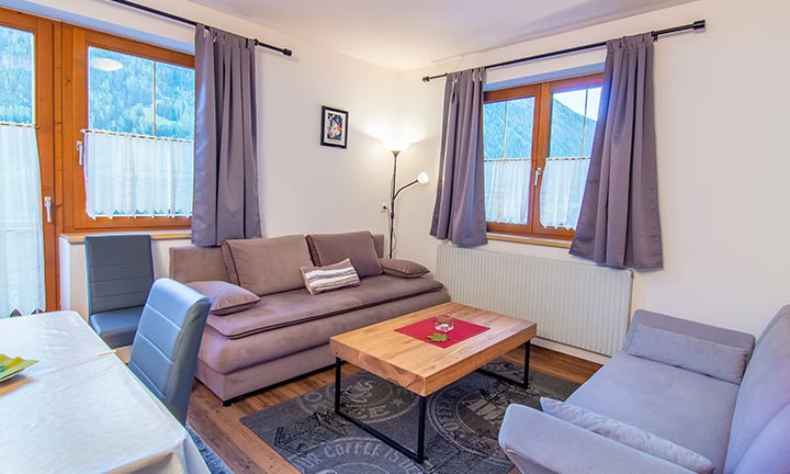 Landhaus Toni - Apartments & Ferienwohnung in Neustift im Stubaital